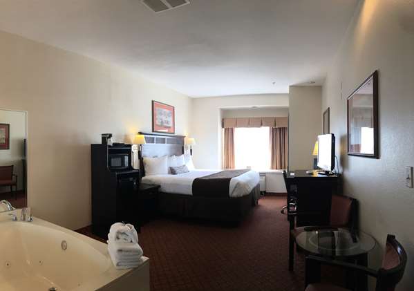 Suite - Best Western Roanoke Inn & Suites