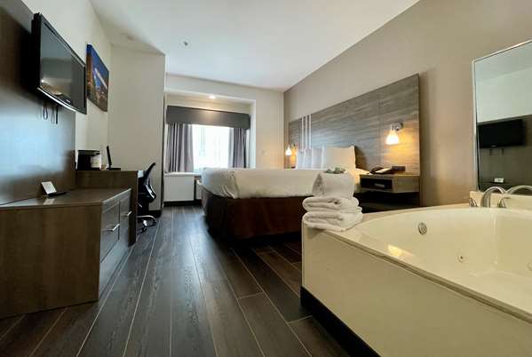 Suite - Best Western Roanoke Inn & Suites