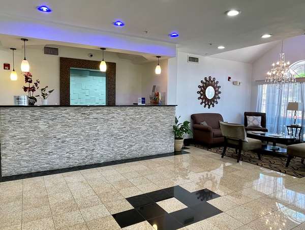  - Best Western Roanoke Inn & Suites