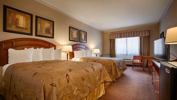  - Best Western Cleveland Inn & Suites