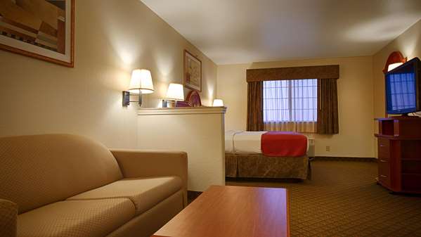  - Best Western Henrietta Inn & Suites