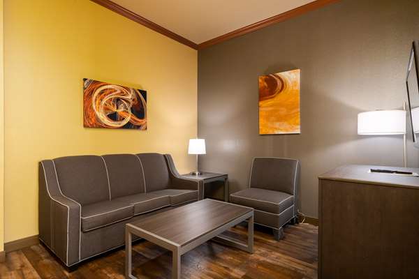Suite - Best Western Plus Portland Hotel