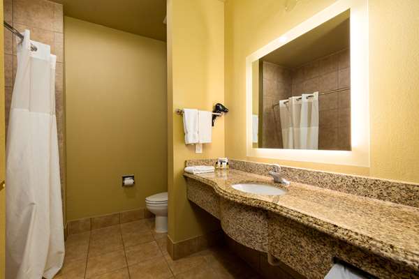 Suite - Best Western Plus Portland Hotel