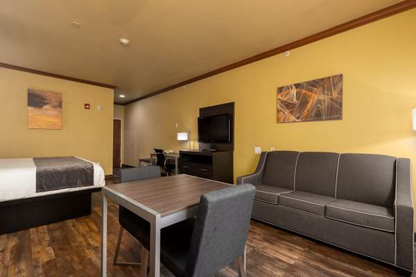 Suite - Best Western Plus Portland Hotel
