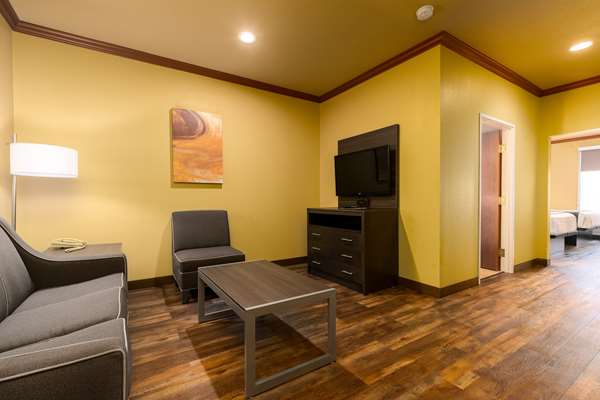 Suite - Best Western Plus Portland Hotel