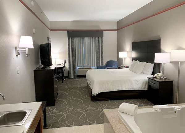 Pool - Best Western Limestone Inn Mexia