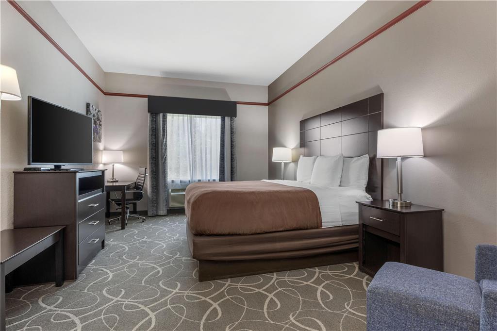 Best Western Limestone Inn & Suites-guestroom-Guest Room,On-Site.jpg