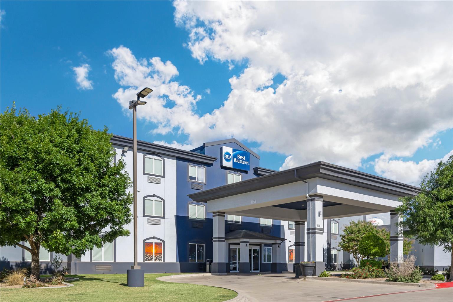 Best Western South Plains Inn & Suites