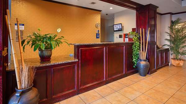  - Best Western Hotel & Suites Lockhart