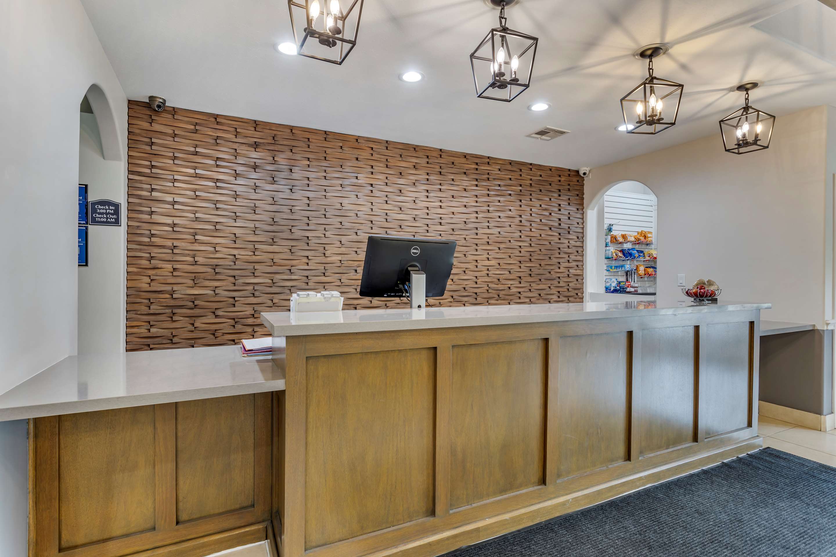 Lobby | Best Western Sugarland Inn