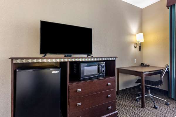  - Best Western Mineola Inn