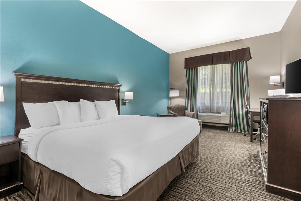 Best Western Mineola Inn-guestroom-Guest Room,On-Site.jpg