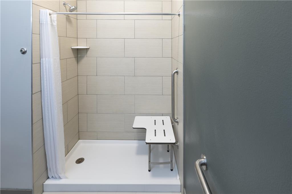 Best Western Plus Duncanville Dallas-guestroom-Guest Room,Bathroom,On-Site.jpg