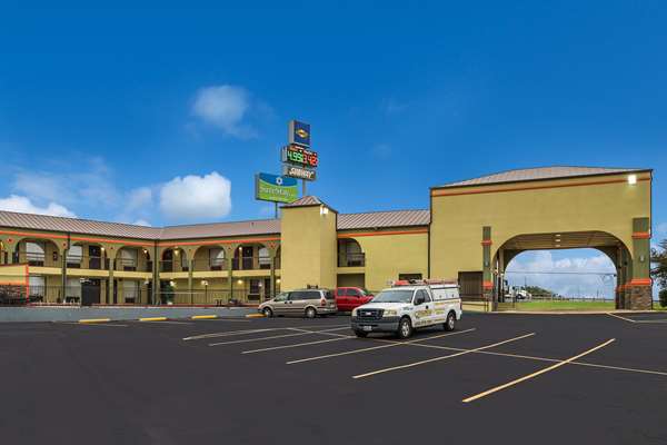 Exterior view - SureStay Hotel by Best Western Mt Pleasant