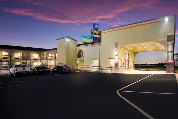 Exterior view - SureStay Hotel by Best Western Mt Pleasant