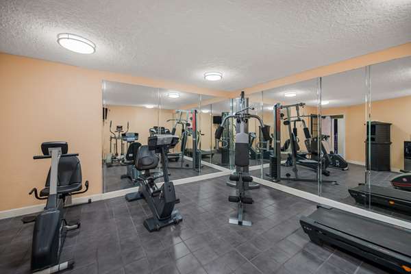 Fitness/ Exercise Room - SureStay Hotel by Best Western Mt Pleasant