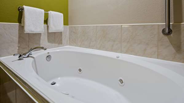  - Best Western Plus Mansfield Inn & Suites