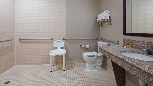  - Best Western Plus Mansfield Inn & Suites