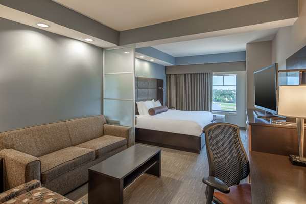 Suite - Best Western Premier College Station Hotel Bryan