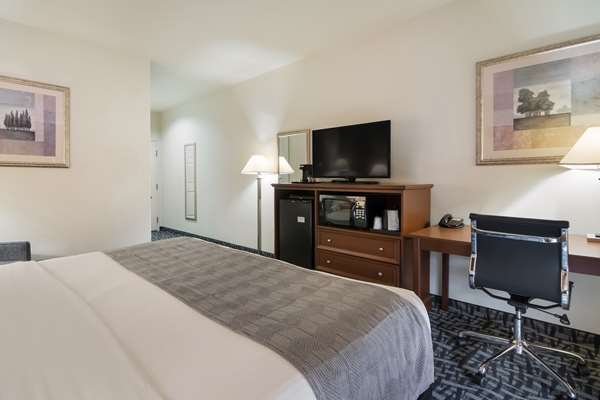  - Best Western Inn Comanche