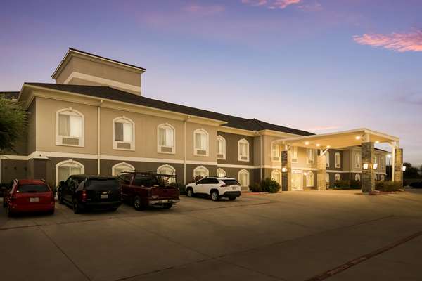 Exterior view - Best Western Inn Comanche