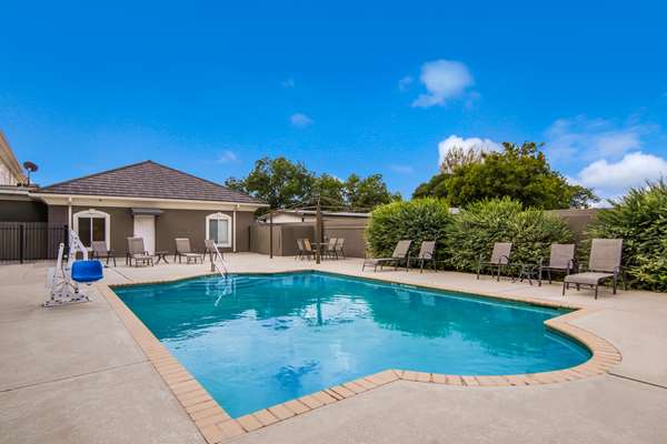 Pool - Best Western Inn Comanche