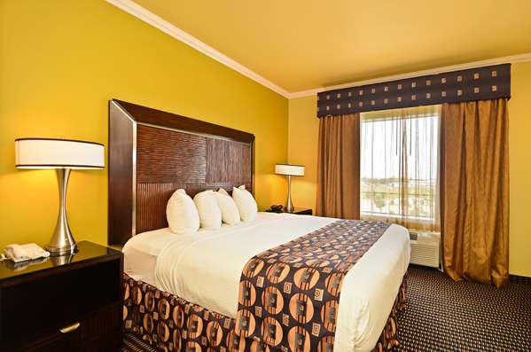  - Best Western Plus Christopher Inn Forney