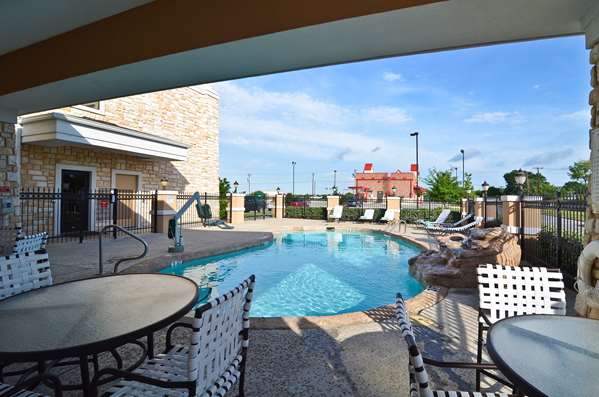 Pool - Best Western Plus Christopher Inn Forney