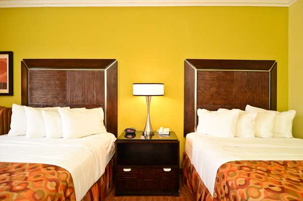  - Best Western Plus Christopher Inn Forney