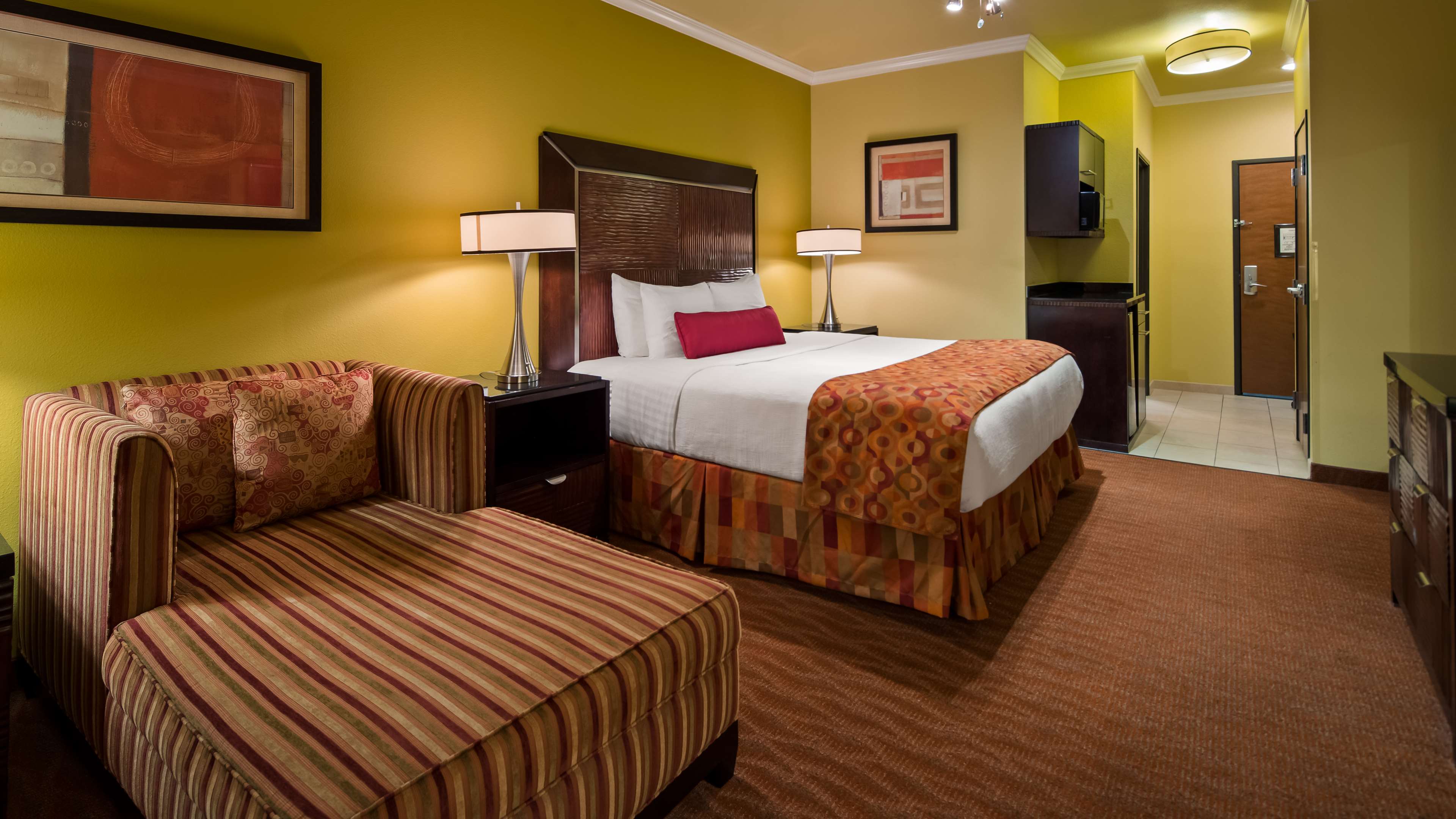 Best Western Plus Christopher Inn & Suites Room Type - 1 King Bed, Non-Smoking, Microwave And Refrigerator, Wi-Fi, Full Breakfast Best Western Plus Christopher Inn & Suites Room Type - 1 King Bed, Non-Smoking, Microwave And Refrigerator, Wi-Fi, Full Breakfast