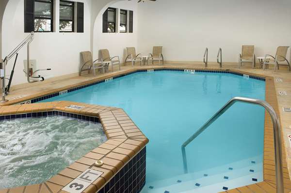 Pool - Best Western Alamo Inn & Suites San Antonio - I-10 & I-35, Exit 155B