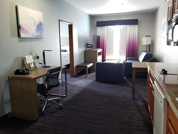 Suite - Best Western Plus San Antonio East Inn & Suites - I-10, Exit 585