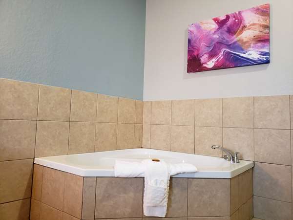  - Best Western Plus San Antonio East Inn & Suites - I-10, Exit 585