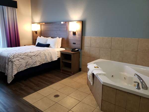 Spa - Best Western Plus San Antonio East Inn & Suites - I-10, Exit 585
