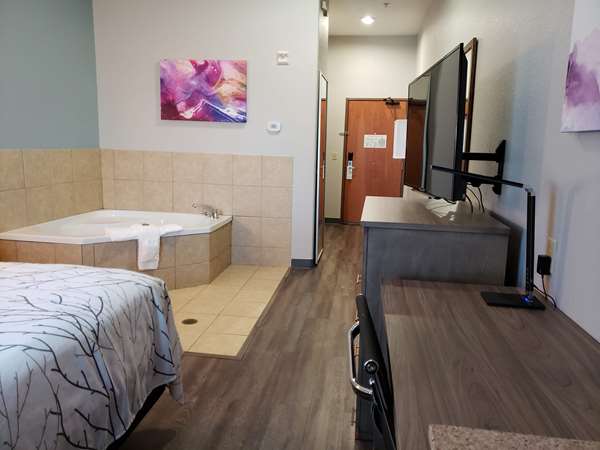  - Best Western Plus San Antonio East Inn & Suites - I-10, Exit 585