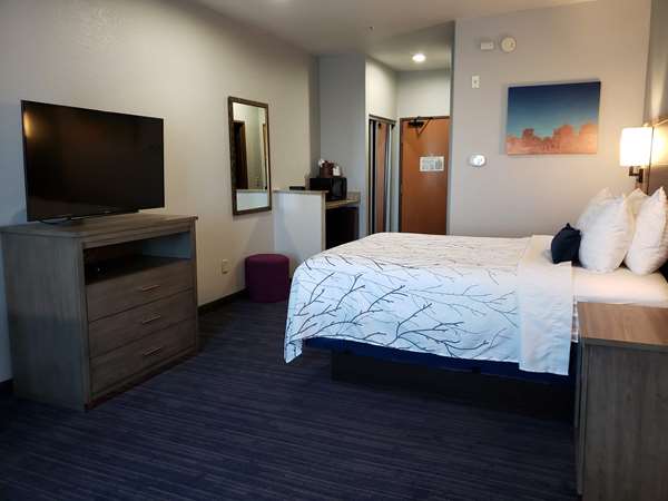  - Best Western Plus San Antonio East Inn & Suites - I-10, Exit 585