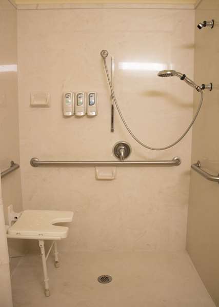  - Best Western Plus San Antonio East Inn & Suites - I-10, Exit 585