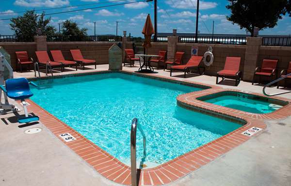 Pool - Best Western Plus San Antonio East Inn & Suites - I-10, Exit 585