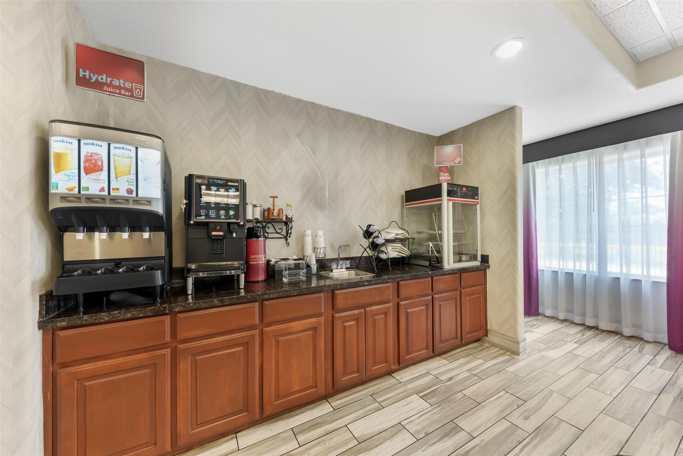 Breakfast Area | Best Western Plus San Antonio East Inn & Suites