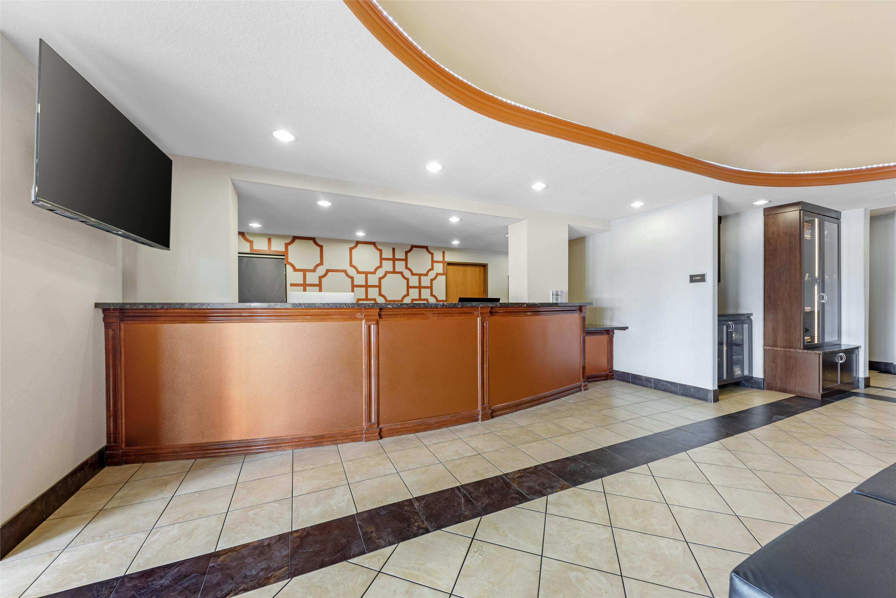Front Desk | Best Western Plus San Antonio East Inn & Suites