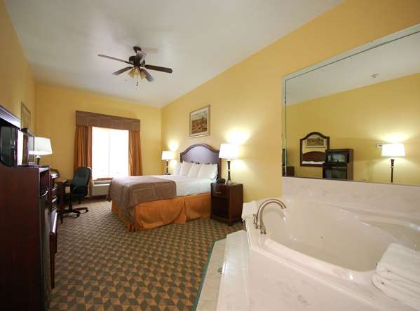  - Best Western Plus Manvel Inn & Suites