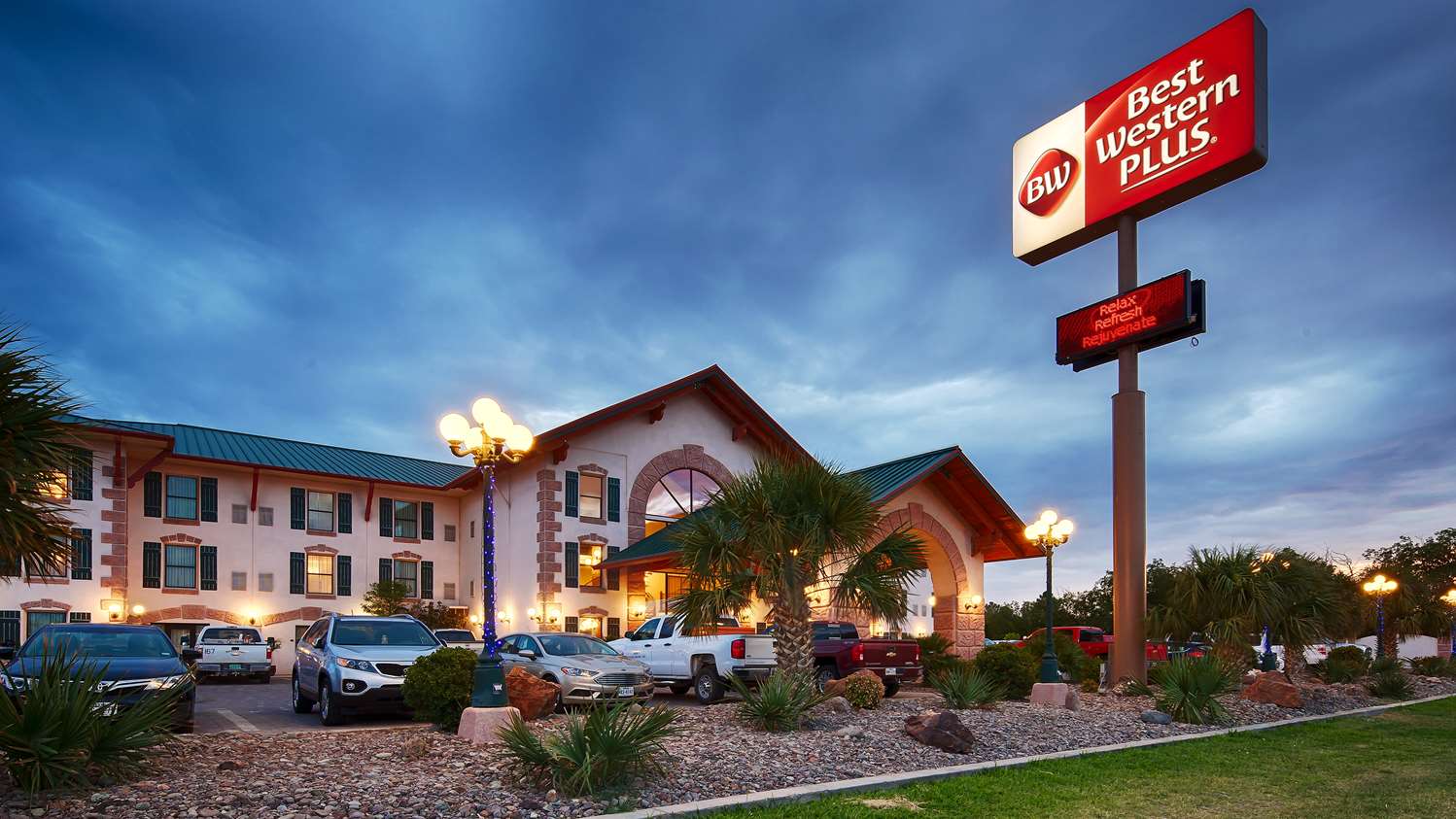 Best Western Plus Swiss Chalet Hotel Pecos Tx See S Exterior View Best Western Plus Swiss Chalet Hotel Pecos