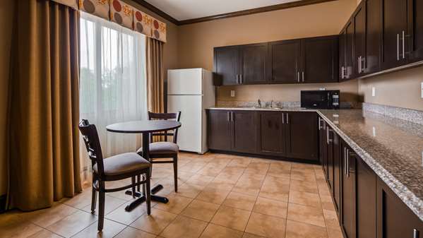 Suite - Best Western Plus Texoma Inn & Suites Denison