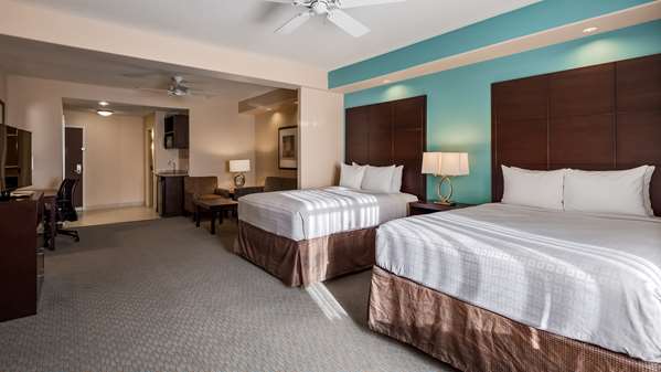  - Best Western Plus Midland Suites - I-20, Exit 136