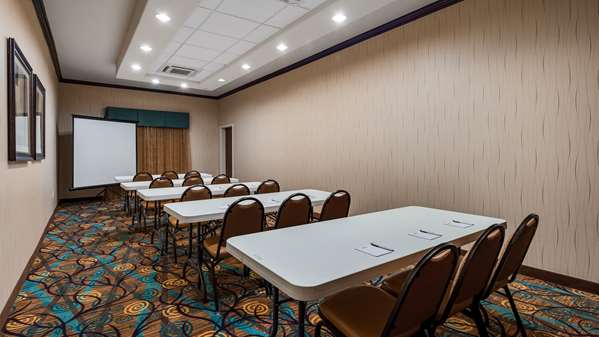  - Best Western Plus Midland Suites - I-20, Exit 136