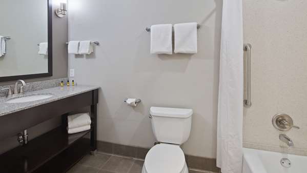  - Best Western Plus Austin Airport Inn & Suites