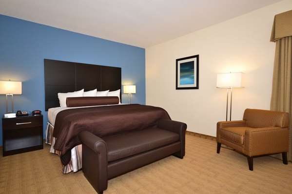 Suite - Best Western Plus Lytle Inn & Suites