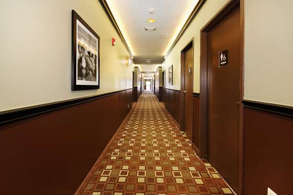  - Best Western Plus Seawall Inn & Suites Galveston