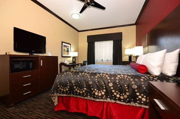  - Best Western Plus Classic Inn & Suites Center