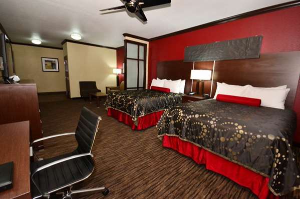  - Best Western Plus Classic Inn & Suites Center